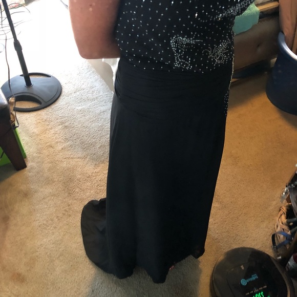 Formal/Evening gown - Picture 3 of 4